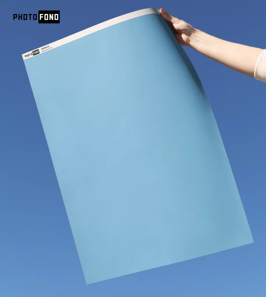 Fond vinyle bleu méditerranéen intense, idéal pour phtographie en Studio ou à la lumiére naturelle.