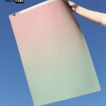 Toile de fond en vinyle souple au dégradé pastel rose bonbon & bleu menthe. Idéal pour photos produit, scènes estivales et ambiances douces.